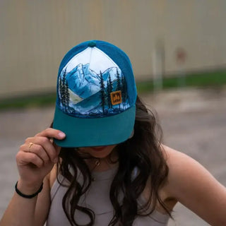 Misty Mountains Trucker