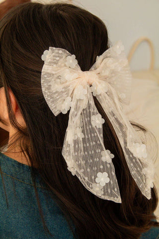 Guinevere Lace Bow