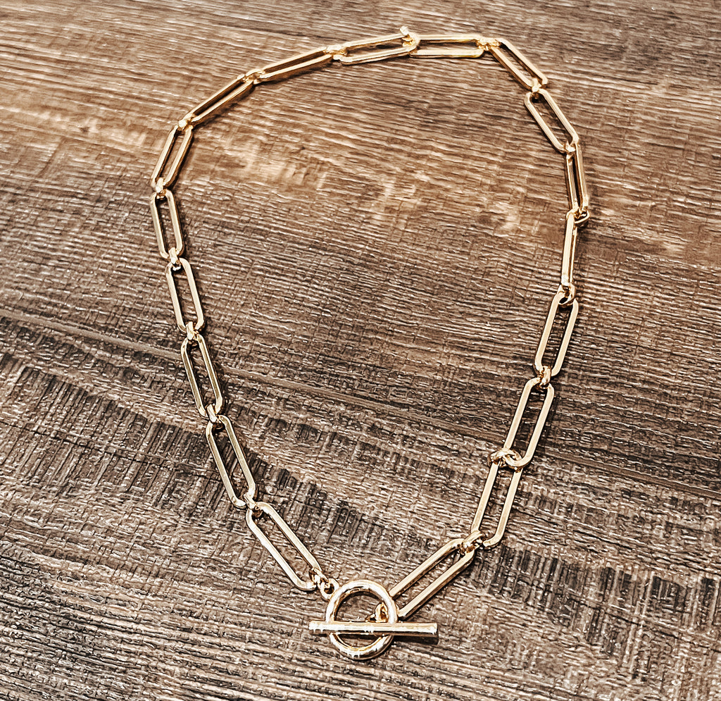 Gold Interlocking Chain Necklace – Fog + Fern Clothing Co.