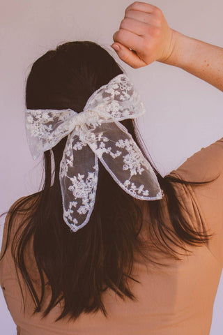 Martha Bow Barrette: Cream