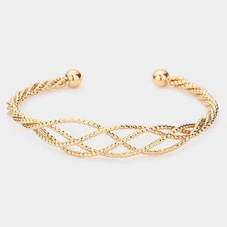 Twisted Metal Cuff Bracelet
: Gold