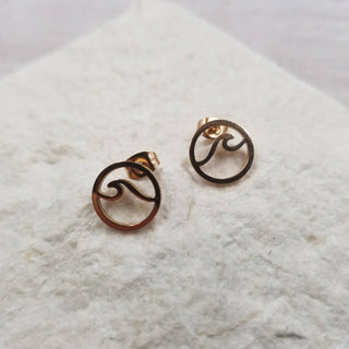 Circle Wave Stud: Gold