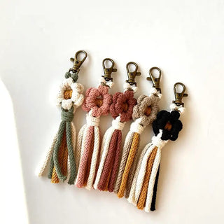 Daisy Macrame Mini Keychain