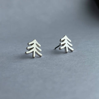 Tree Stud Bud Stud Earrings: Silver