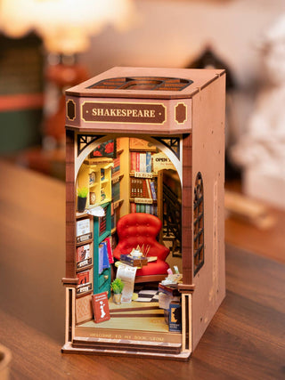 DIY Book Nook Kit: Bookstore