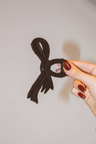 Velveteen Bow Claw Clip: Black