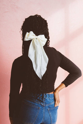 Kayla Bow Clip: Black