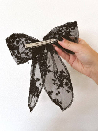 Martha Bow Barrette: Black