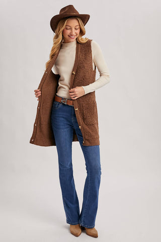 BUTTON DOWN V-NECK TEDDY KNIT LONG LINED VEST: DK.BROWN