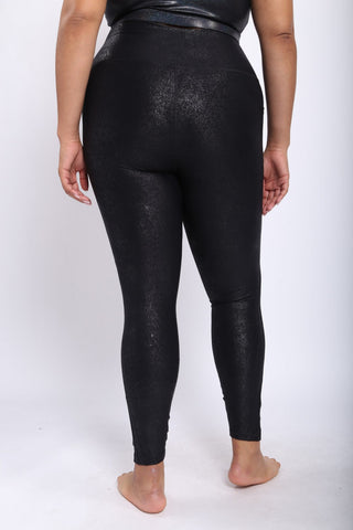 Curvy Highwaisted Foil Leggings With Side Pockets