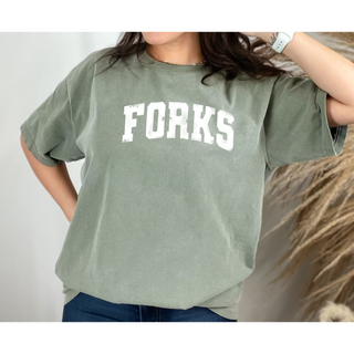 Forks Distressed Comfort Colors Tee