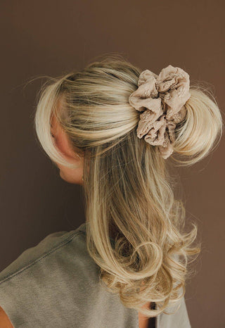 Tessa Jumbo Scrunchie