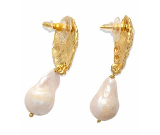 Artic Pearl Earrings